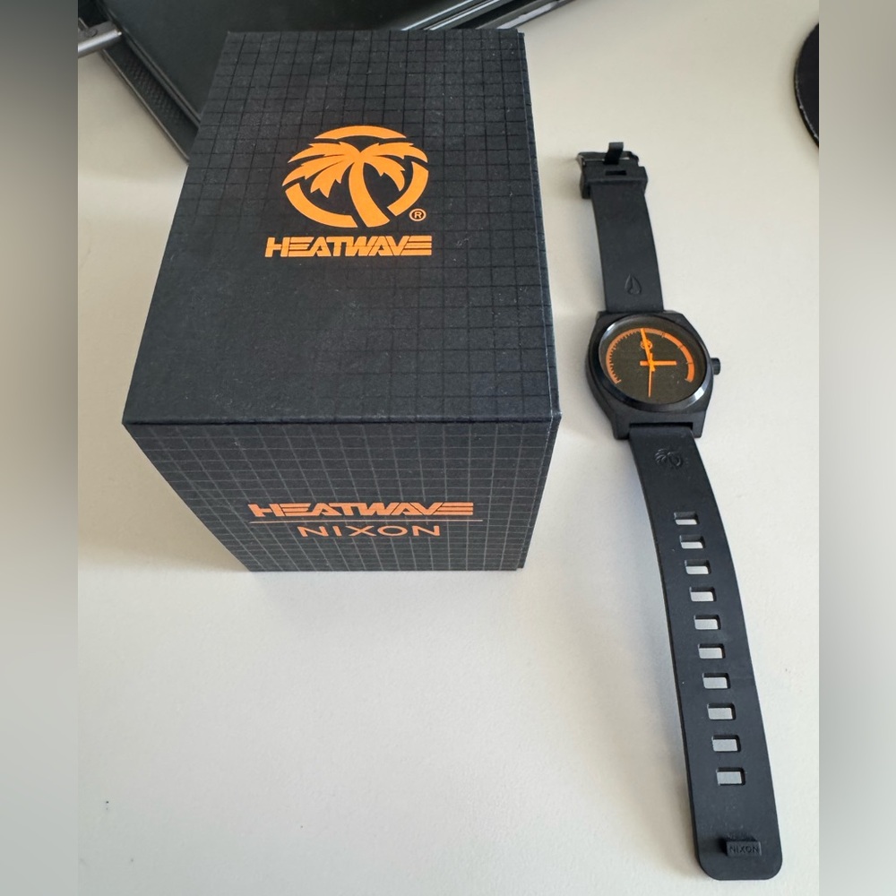 Heatwave Nixon Watch